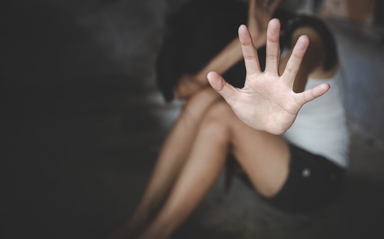 Mulher é hospitalizada após acabar sendo… ver mais
