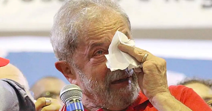 Lula não segurou o choro após descobrir que está com… Ver mais